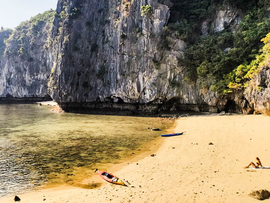 Discover Halong’s natural wonders privately